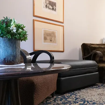 Beauty Intimate, Quiet And Μπολόνια