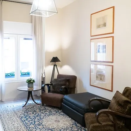 Apartment Beauty Intimate, Quiet And Bologna