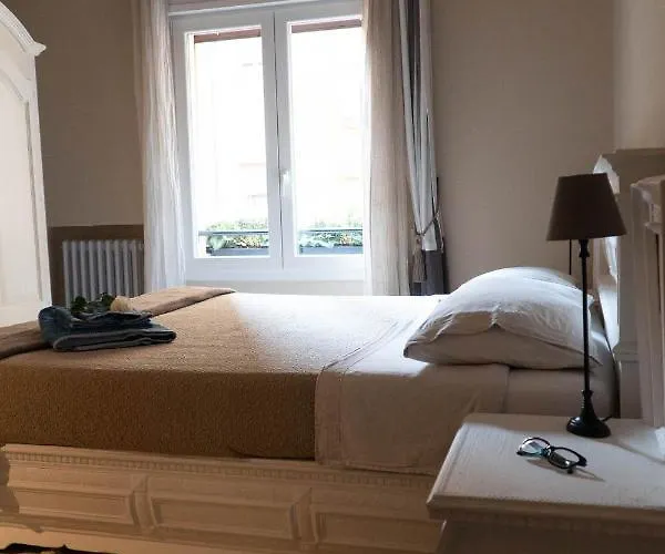 Beauty Intimate, Quiet And Μπολόνια