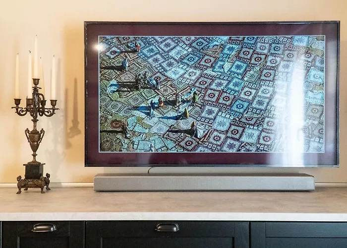 Beauty Intimate, Quiet And