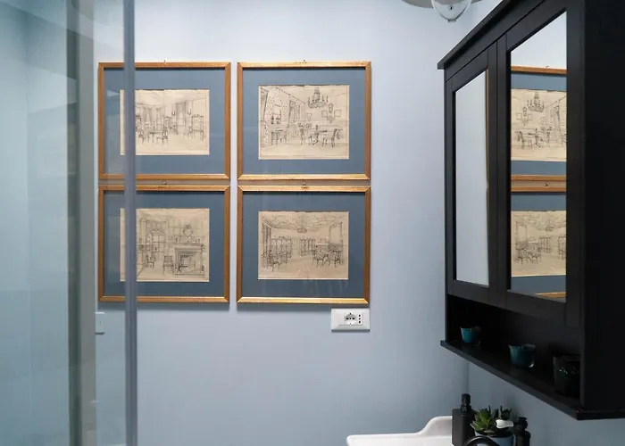 Beauty Intimate, Quiet And *