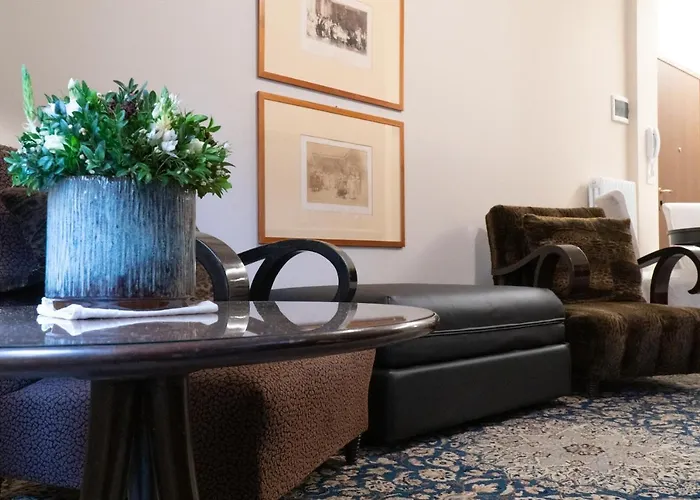 Beauty Intimate, Quiet And 볼로냐